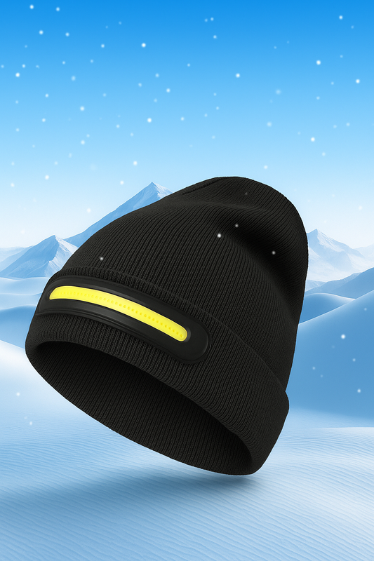 Outdoormössa med starkt ljus